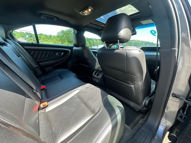 Ford Taurus SEL FWD 2014