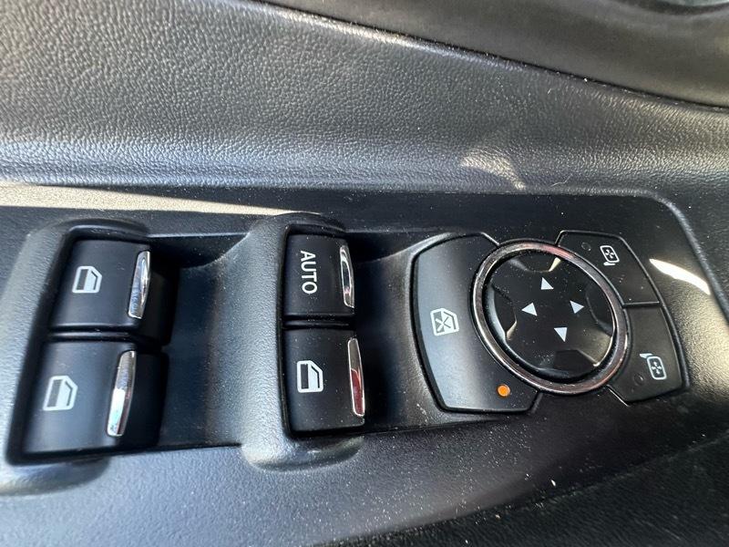 Ford Taurus SEL FWD 2014