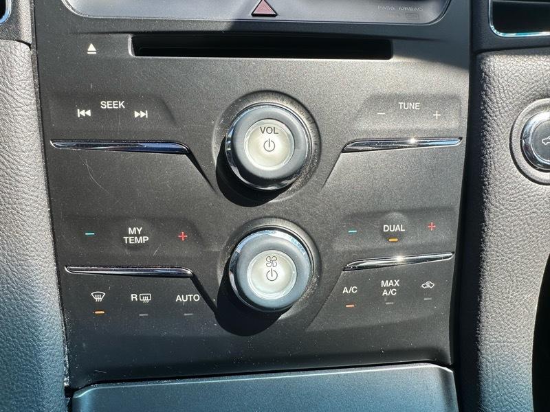Ford Taurus SEL FWD 2014