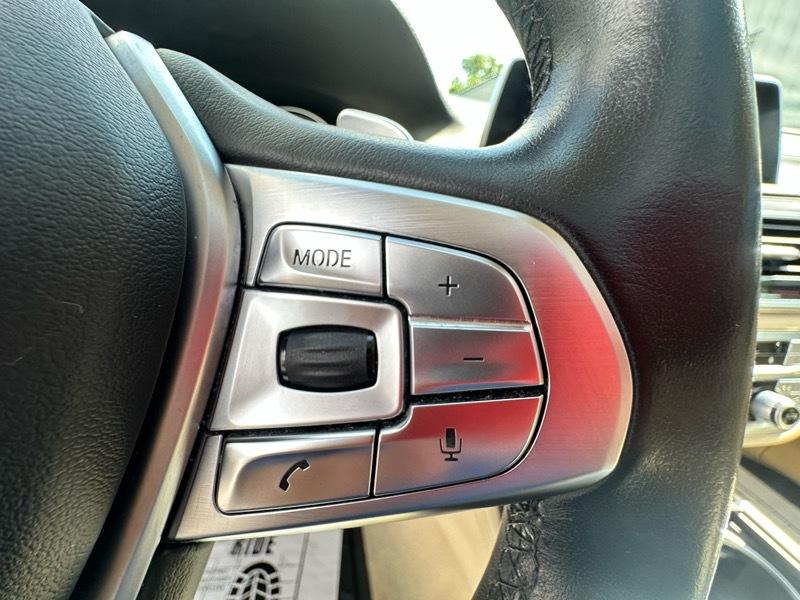 BMW 7-Series 750i xDrive 2016
