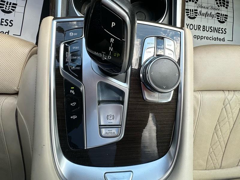 BMW 7-Series 750i xDrive 2016