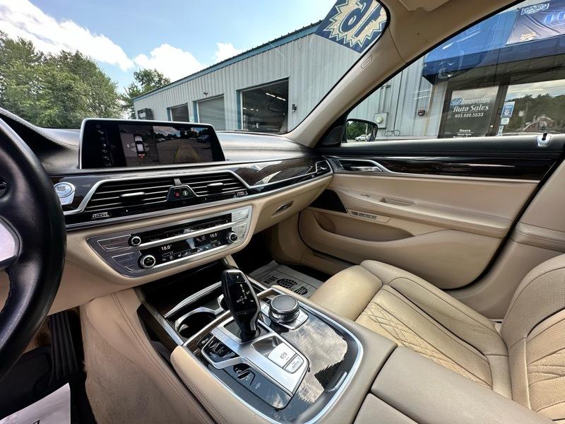BMW 7-Series 750i xDrive 2016