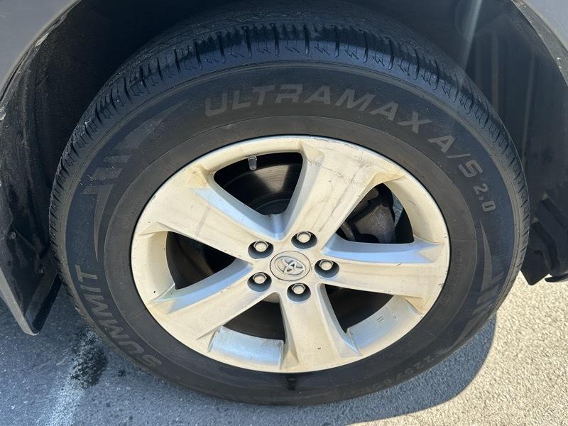 Toyota RAV4 XLE AWD 2013
