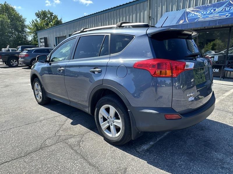 Toyota RAV4 XLE AWD 2013