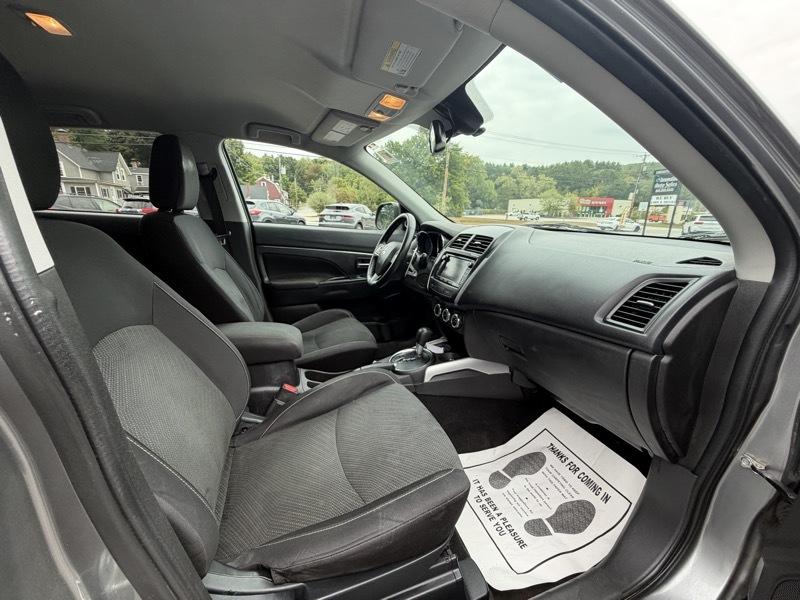 Mitsubishi Outlander Sport SE 4WD 2014