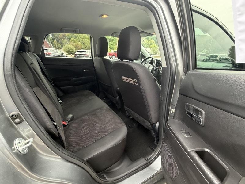 Mitsubishi Outlander Sport SE 4WD 2014