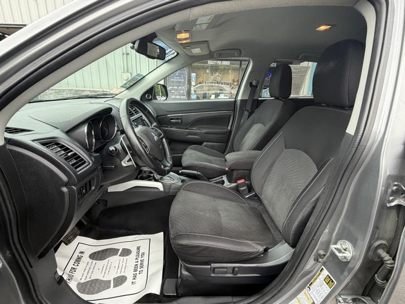 Mitsubishi Outlander Sport SE 4WD 2014