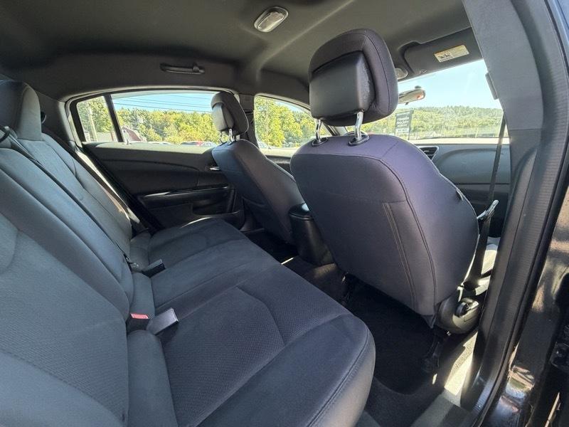 Chrysler 200 LX 2014