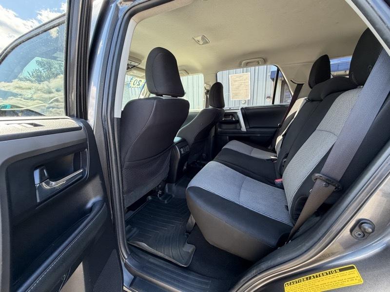 Toyota 4Runner SR5 4WD 2020