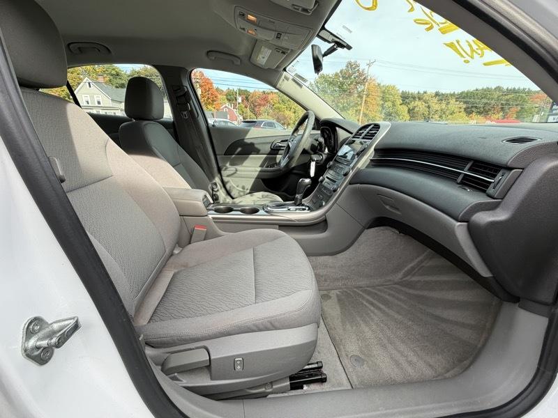 Chevrolet Malibu LS 2013