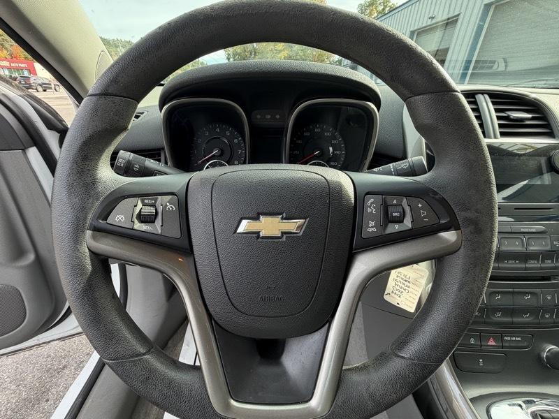 Chevrolet Malibu LS 2013