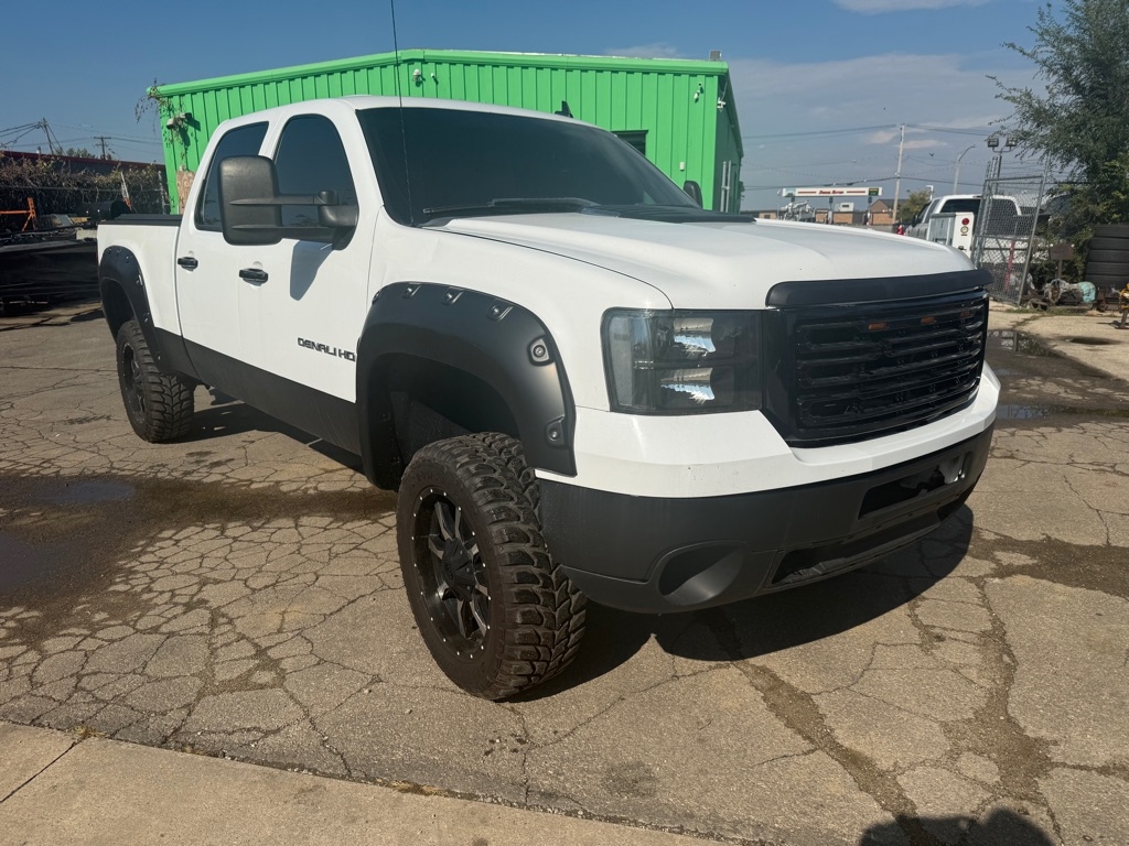 2011 GMC Sierra 2500HD Denali Crew Cab 4WD