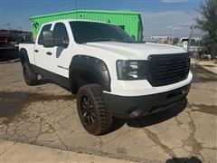 2011 GMC Sierra 2500HD  2011 GMC Sierra 2500HD