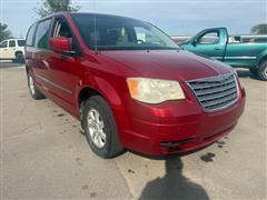2009 Chrysler Town & Country 