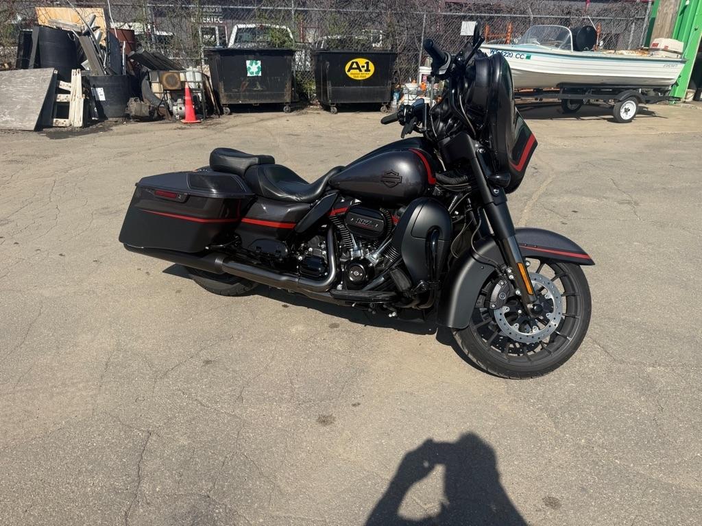 2018 Harley-Davidson FLHXSE 