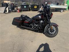 2018 Harley-Davidson FLHXSE 