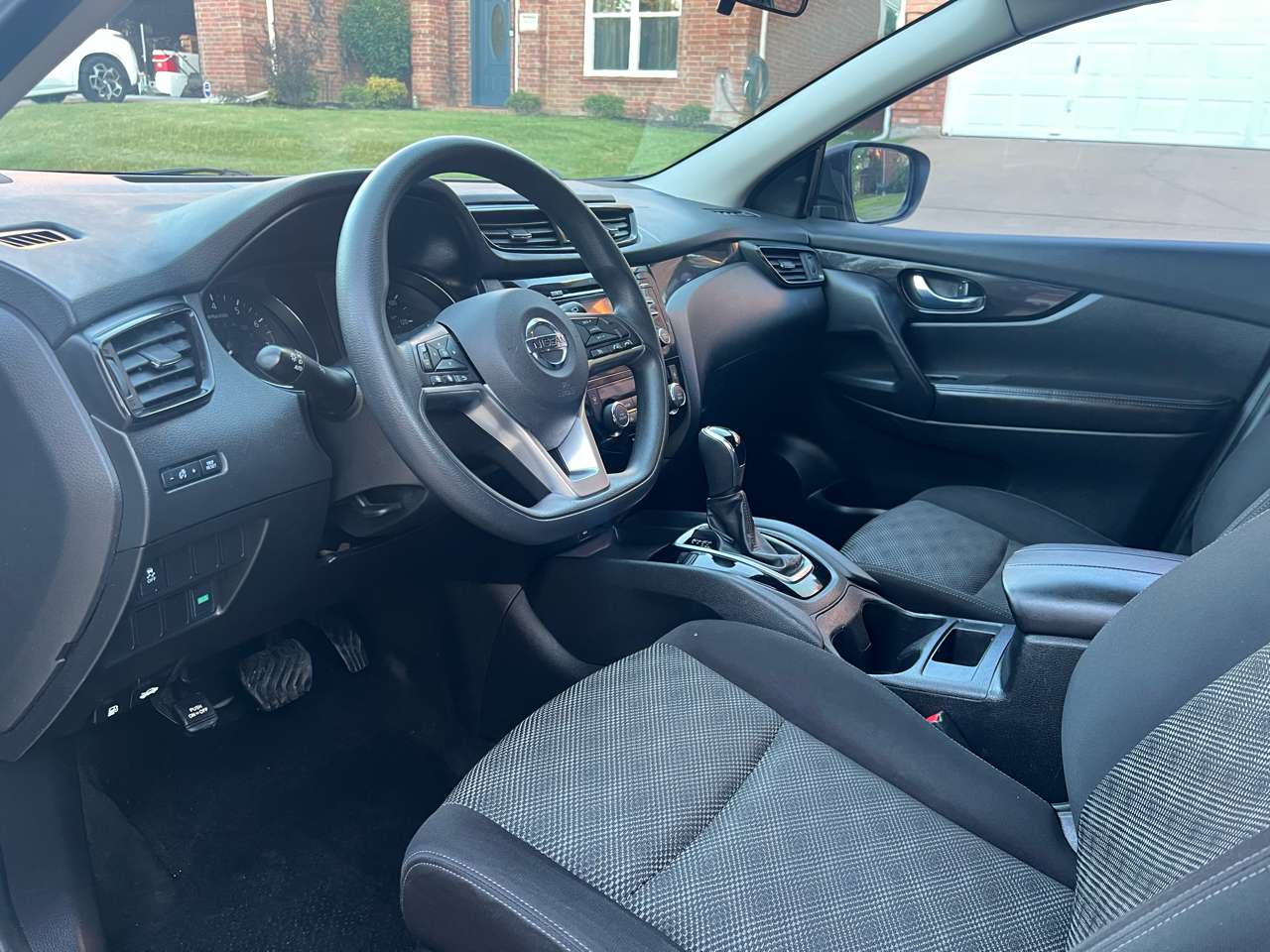 Nissan Rogue Sport SV 2018