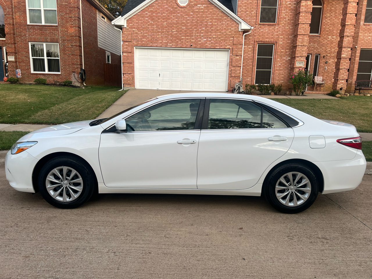Toyota Camry LE 2016