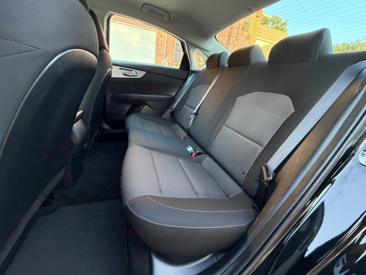 2024 Kia Forte LXS - Photo 17