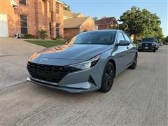 2021 Hyundai Elantra 