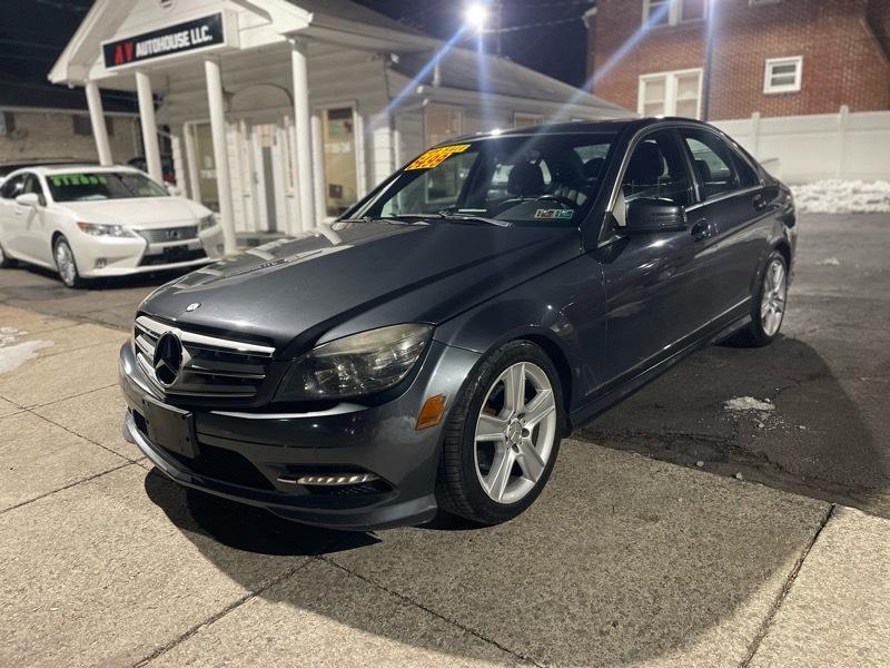 Mercedes-Benz C-Class C300 4MATIC Luxury Sedan 2011