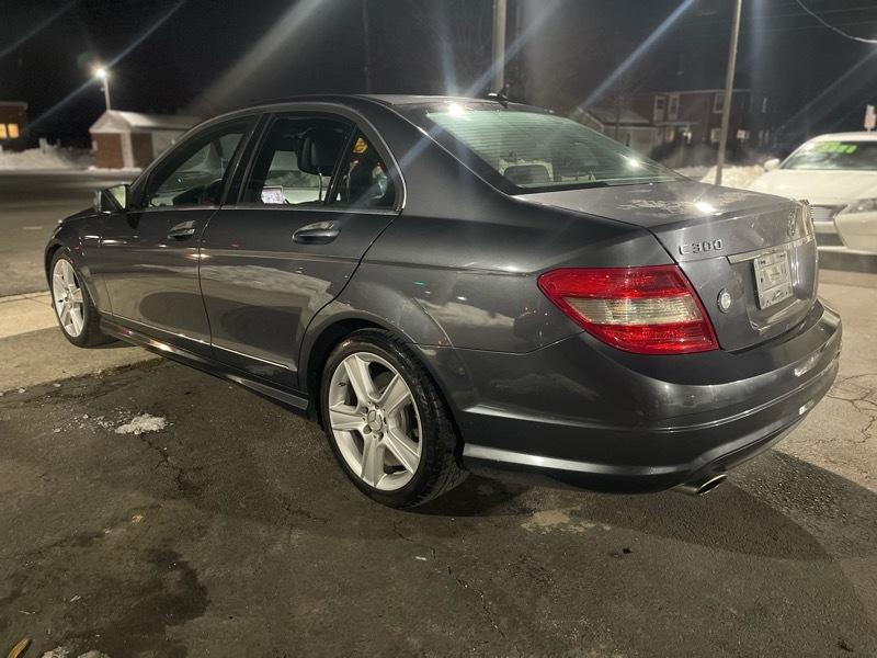 Mercedes-Benz C-Class C300 4MATIC Luxury Sedan 2011
