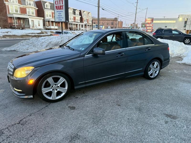 Mercedes-Benz C-Class C300 4MATIC Luxury Sedan 2011