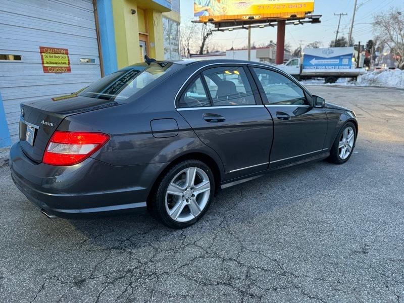 Mercedes-Benz C-Class C300 4MATIC Luxury Sedan 2011