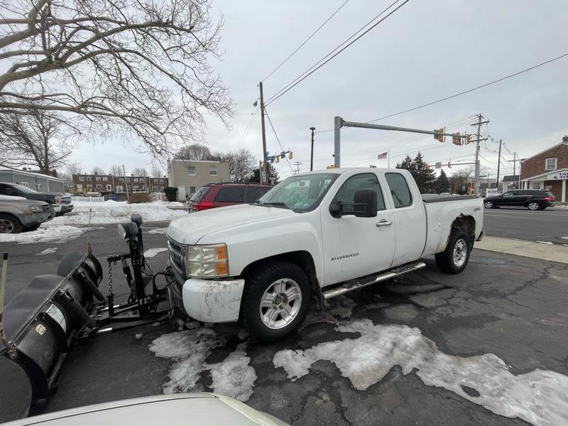 Chevrolet Silverado 1500 Work Truck Ext. Cab 4WD 2011