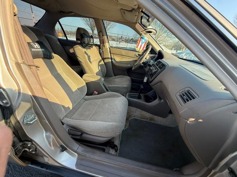Honda Civic LX sedan 2000