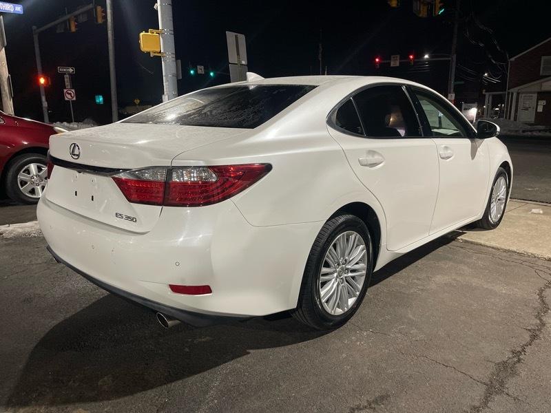 Lexus ES 350 Sedan 2015