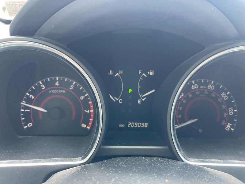 Toyota Highlander Base 4WD 2012