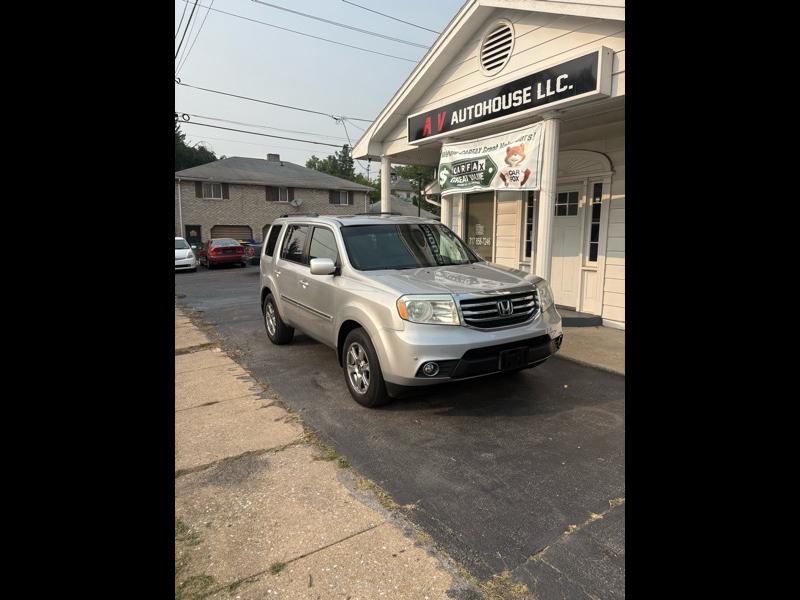 Honda Pilot Touring 4WD 5-Spd AT with DVD 2012