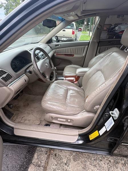 Toyota Camry XLE V6 2002