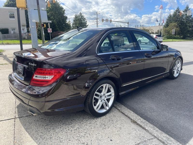 Mercedes-Benz C-Class C300 4MATIC Luxury Sedan 2012