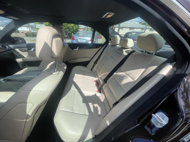 Mercedes-Benz C-Class C300 4MATIC Luxury Sedan 2012