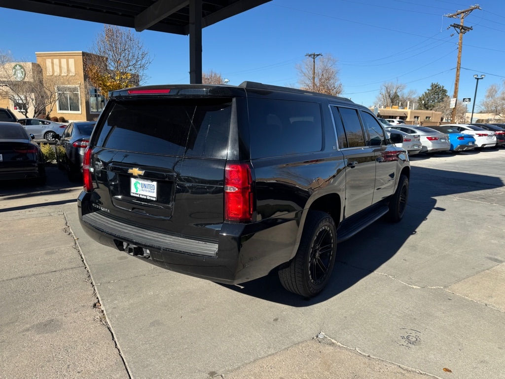 Chevrolet Suburban LT 4WD 2017