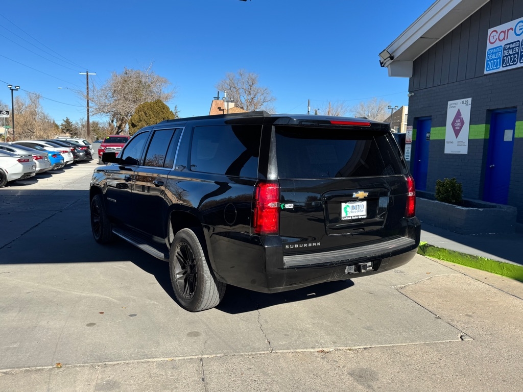 Chevrolet Suburban LT 4WD 2017