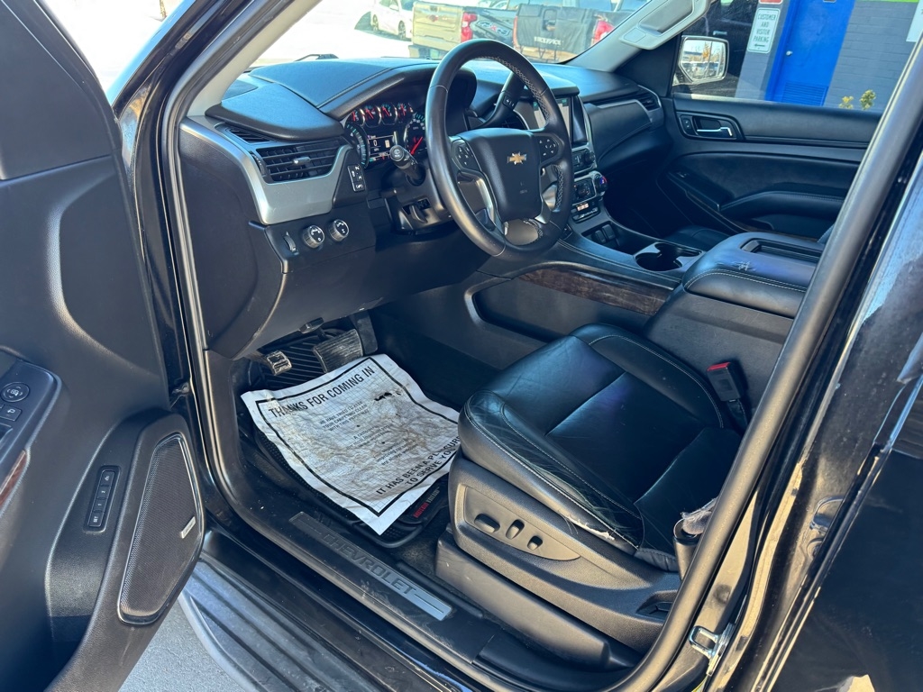 Chevrolet Suburban LT 4WD 2017