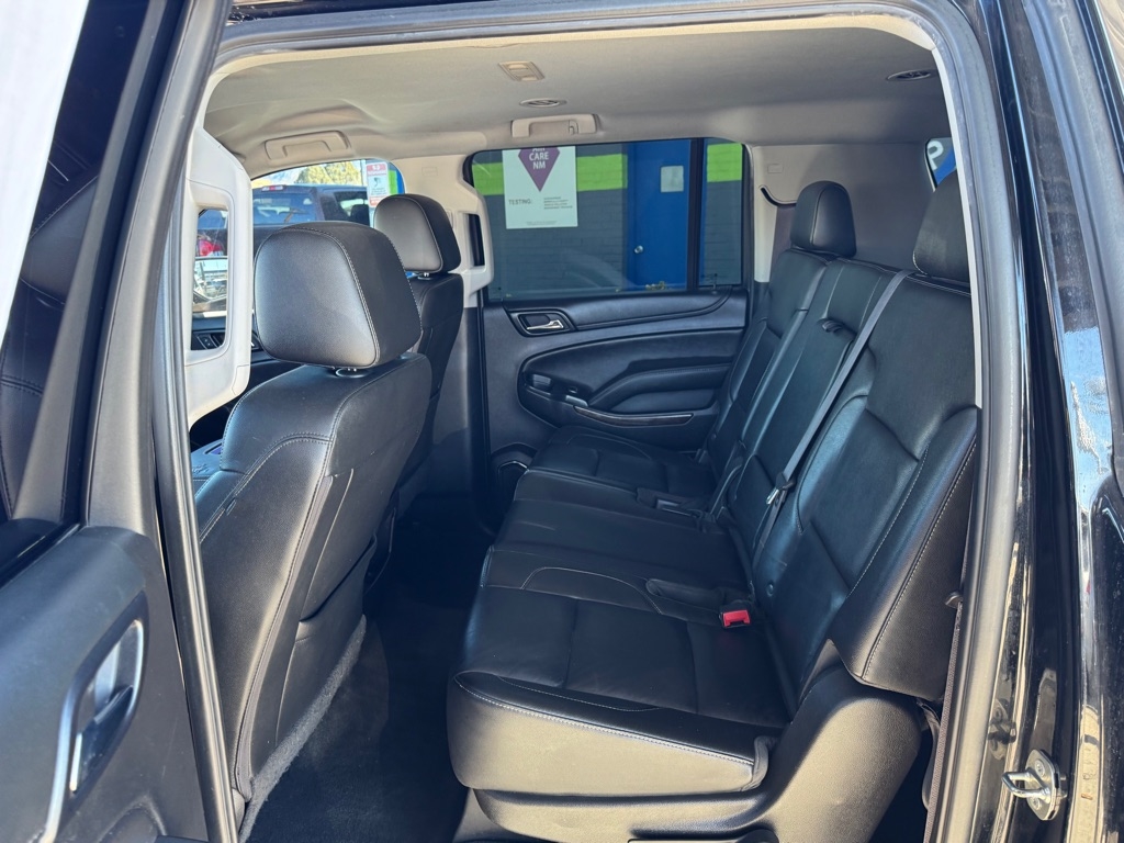 Chevrolet Suburban LT 4WD 2017