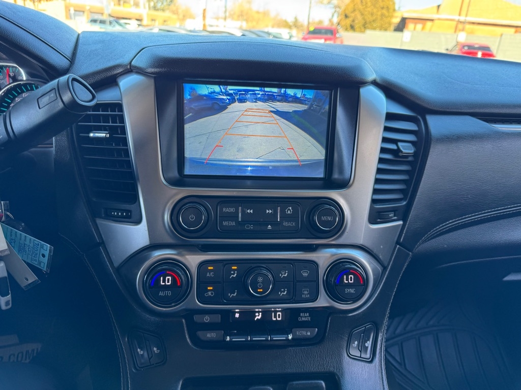 Chevrolet Suburban LT 4WD 2017