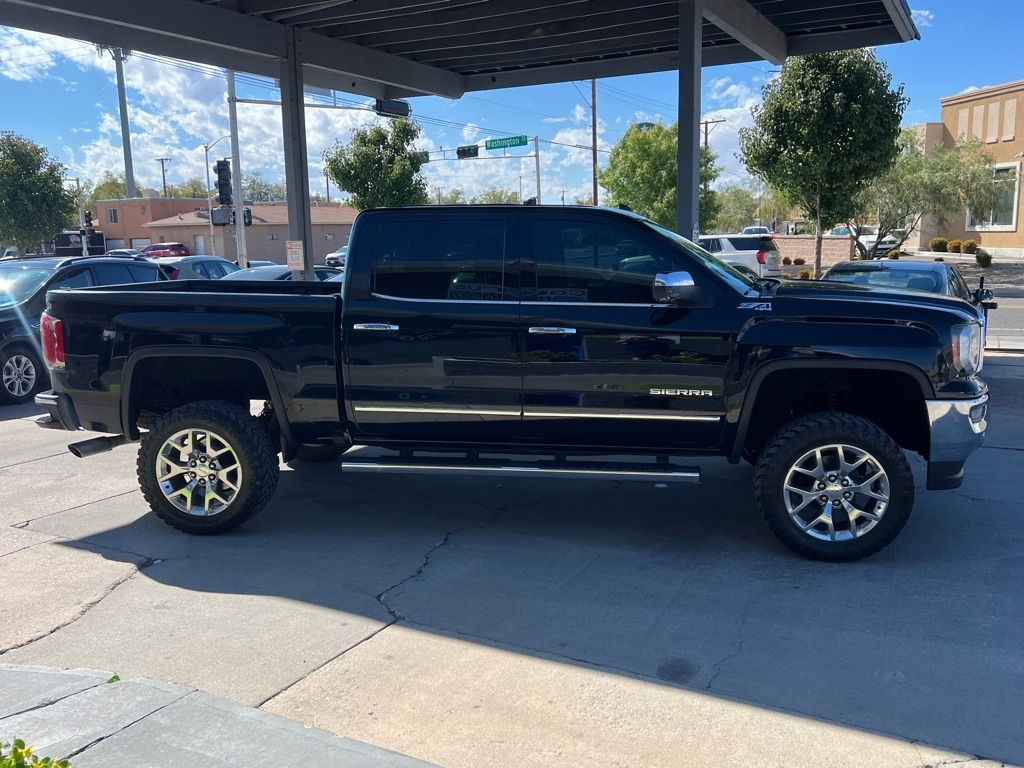 GMC Sierra 1500 SLT Crew Cab Short Box 4WD 2016 GMC Sierra 1500 SLT Crew Cab Short Box 4WD 2016