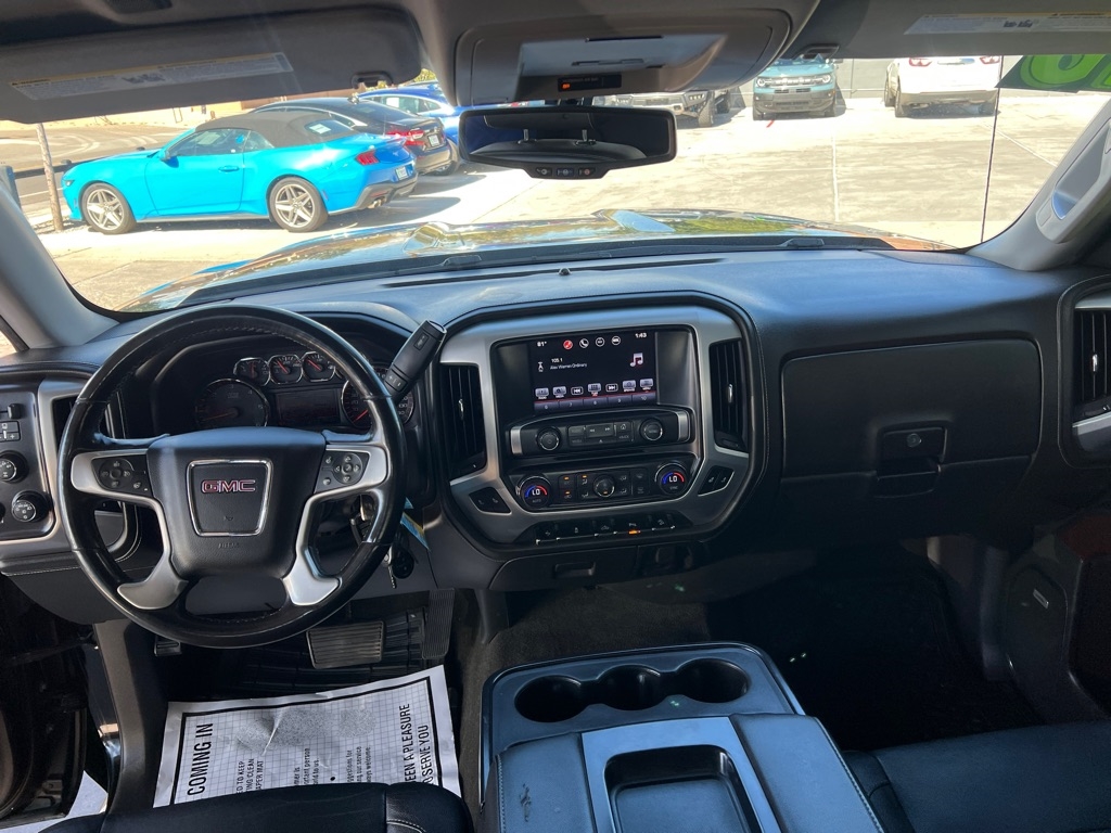 GMC Sierra 1500 SLT Crew Cab Short Box 4WD 2016 GMC Sierra 1500 SLT Crew Cab Short Box 4WD 2016