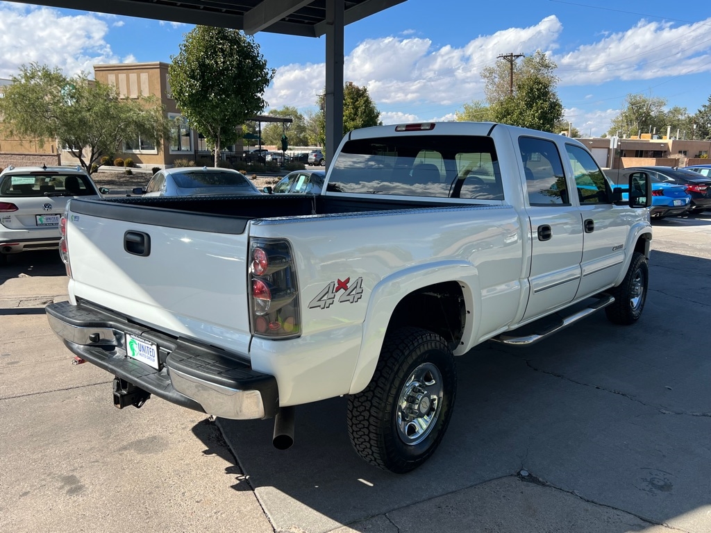 Chevrolet Silverado 2500HD LS Crew Cab 4WD 2006 Chevrolet Silverado 2500HD LS Crew Cab 4WD 2006