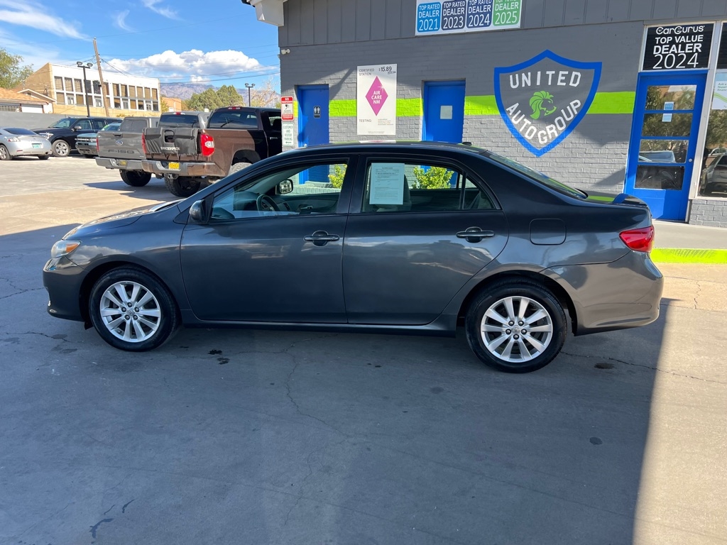 Toyota Corolla Base 5-Speed MT 2010 Toyota Corolla Base 5-Speed MT 2010