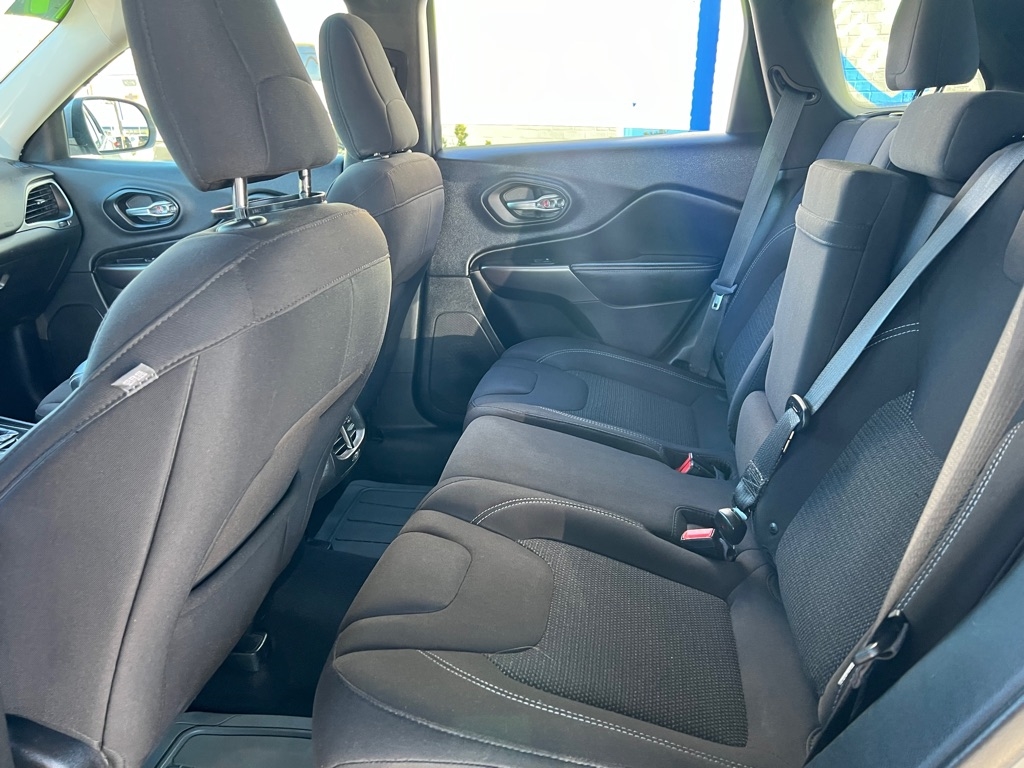 Jeep Cherokee Latitude 4WD 2019 Jeep Cherokee Latitude 4WD 2019