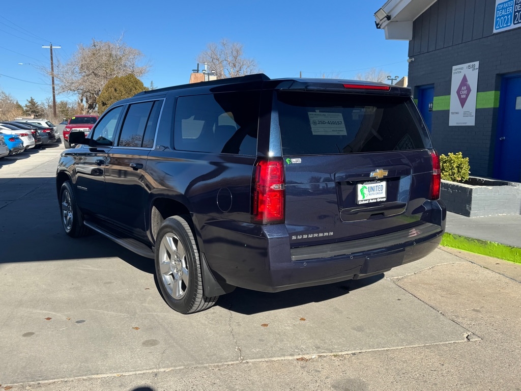 Chevrolet Suburban LT 4WD 2019