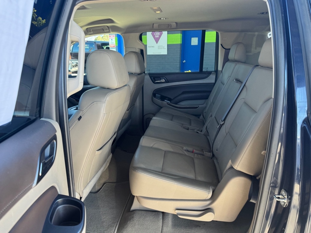 Chevrolet Suburban LT 4WD 2019