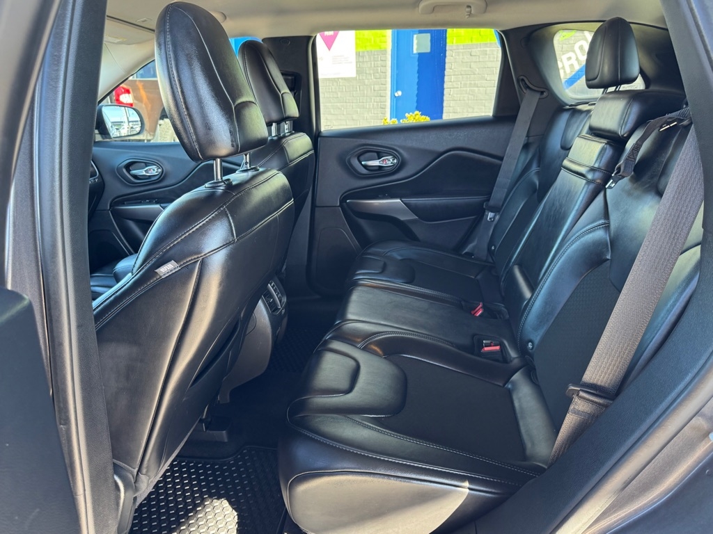 Jeep Cherokee Latitude Plus 4WD 2019