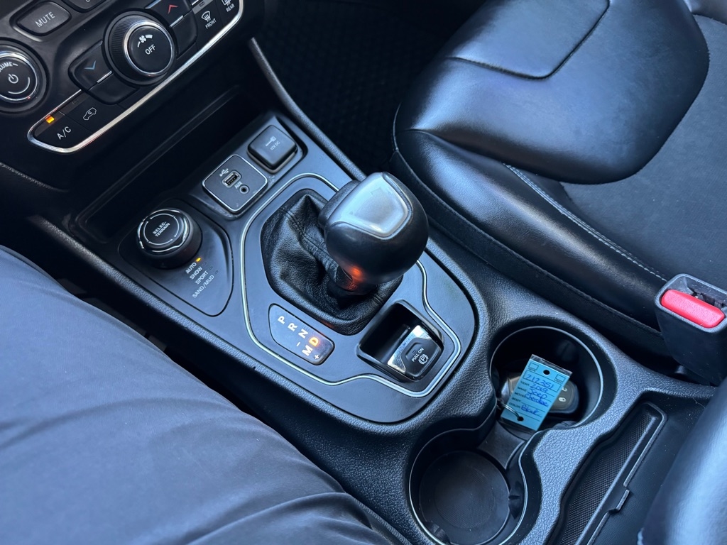 Jeep Cherokee Latitude Plus 4WD 2019